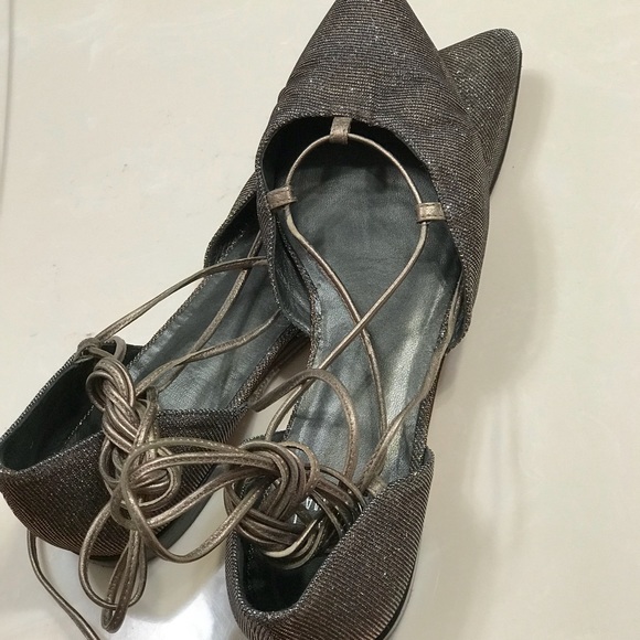 Stuart Weitzman size 8 sparkly ballet flats - Picture 2 of 3